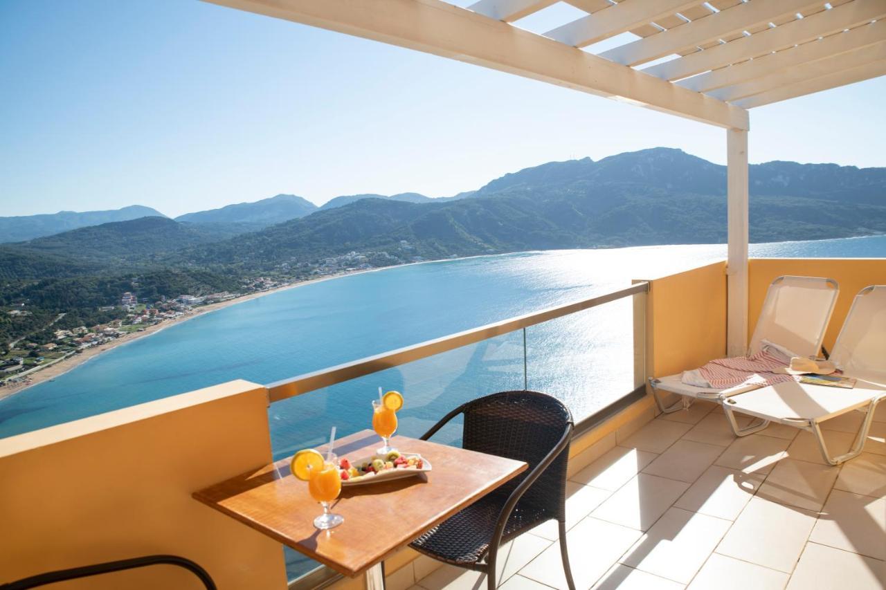 Bed and Breakfast Porto Timoni à Afión Extérieur photo